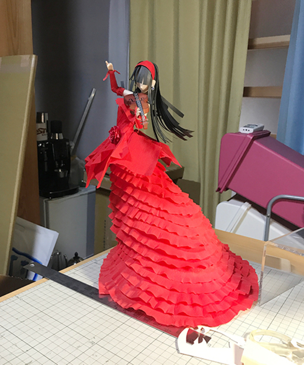 バイオリン乙女（赤ドレス）